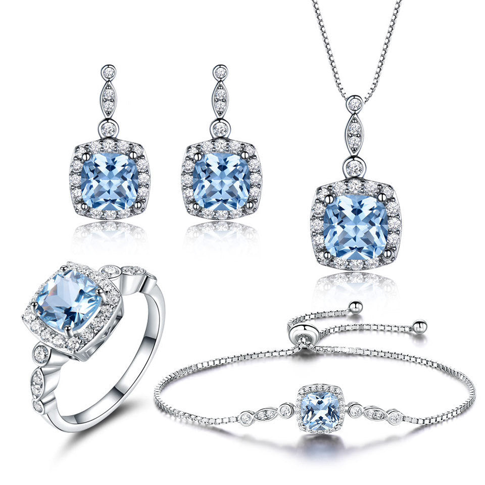 Ensemble de quatre colliers en argent sterling 925 avec topaze bleu ciel