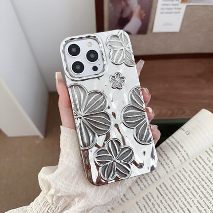 Buy Center Trend-Electroplating Pleated Flower I Phone Case Silver