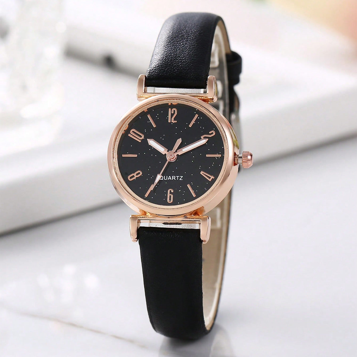 Montre à quartz avec bracelet en forme de cœur pour femme