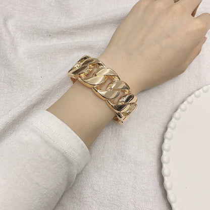 Hot New Items at Buy Center: Rose Gold Bracelet Female Hollow Twist Connecting Shackle Gold