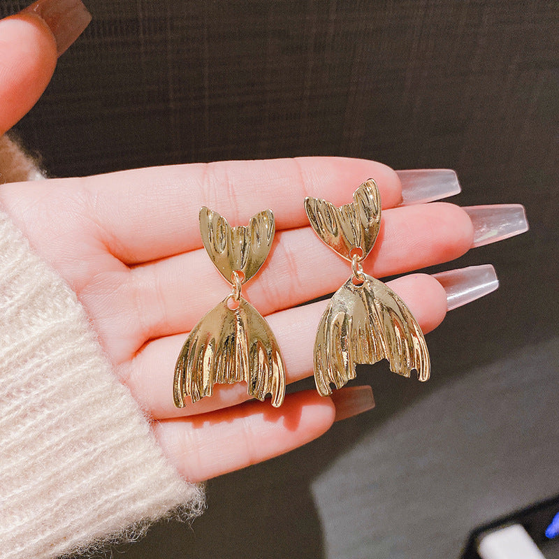 Buy Center Special-Metal Cold Style Pleated Fishtail Shape Ear Studs European And American Personalized Design Gold