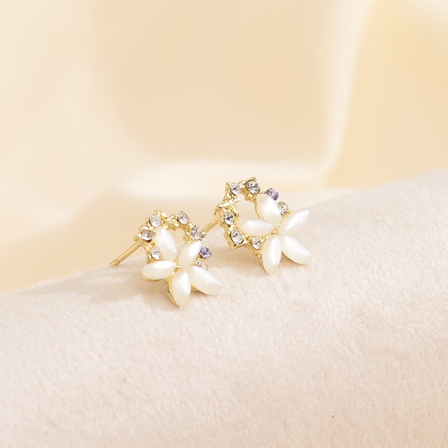 Buy Center Excellence-Girl Heart Zircon Flower Earrings Female Japanese Korean Sweet Fashion Cat Eye Stone Earrings Exquisite Small And Versatile Earrings