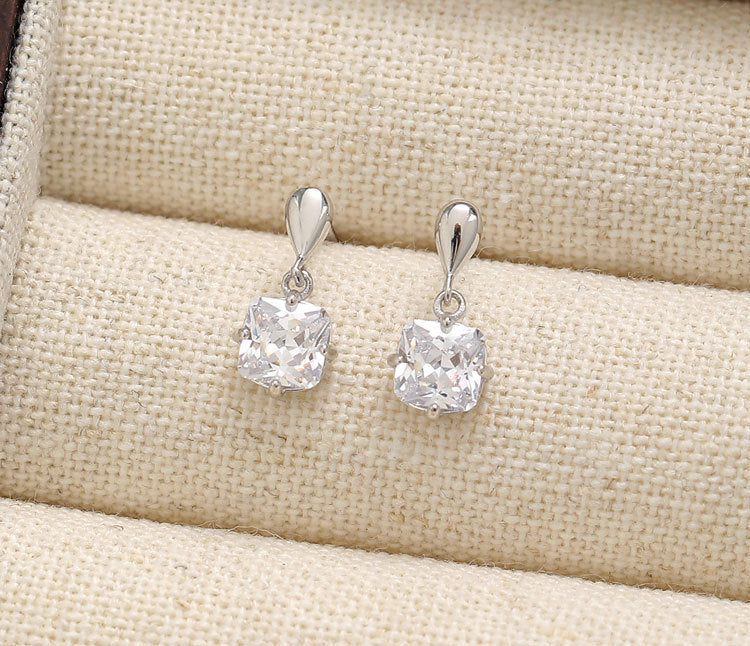 Boucles d'oreilles à tige carrées en forme de goutte en argent S925, simples et élégantes, avec diamants