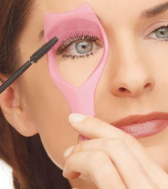 Newly Arrived at Buy Center: 3 in 1 Mascara Shield Guard Pink