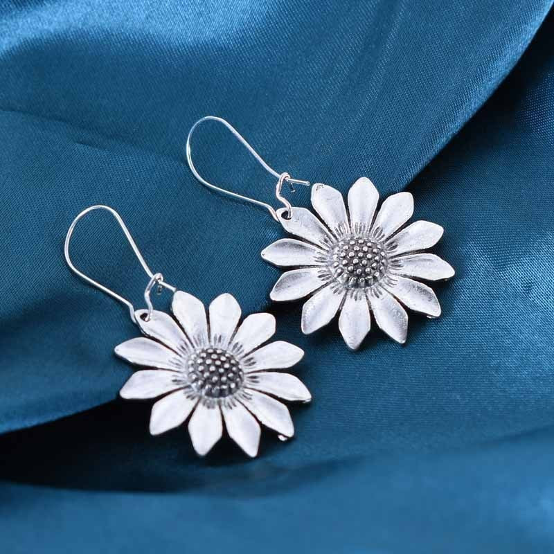 Buy Center Hot Pick-Retro Three-dimensional Sunflower Eardrops Sunflower