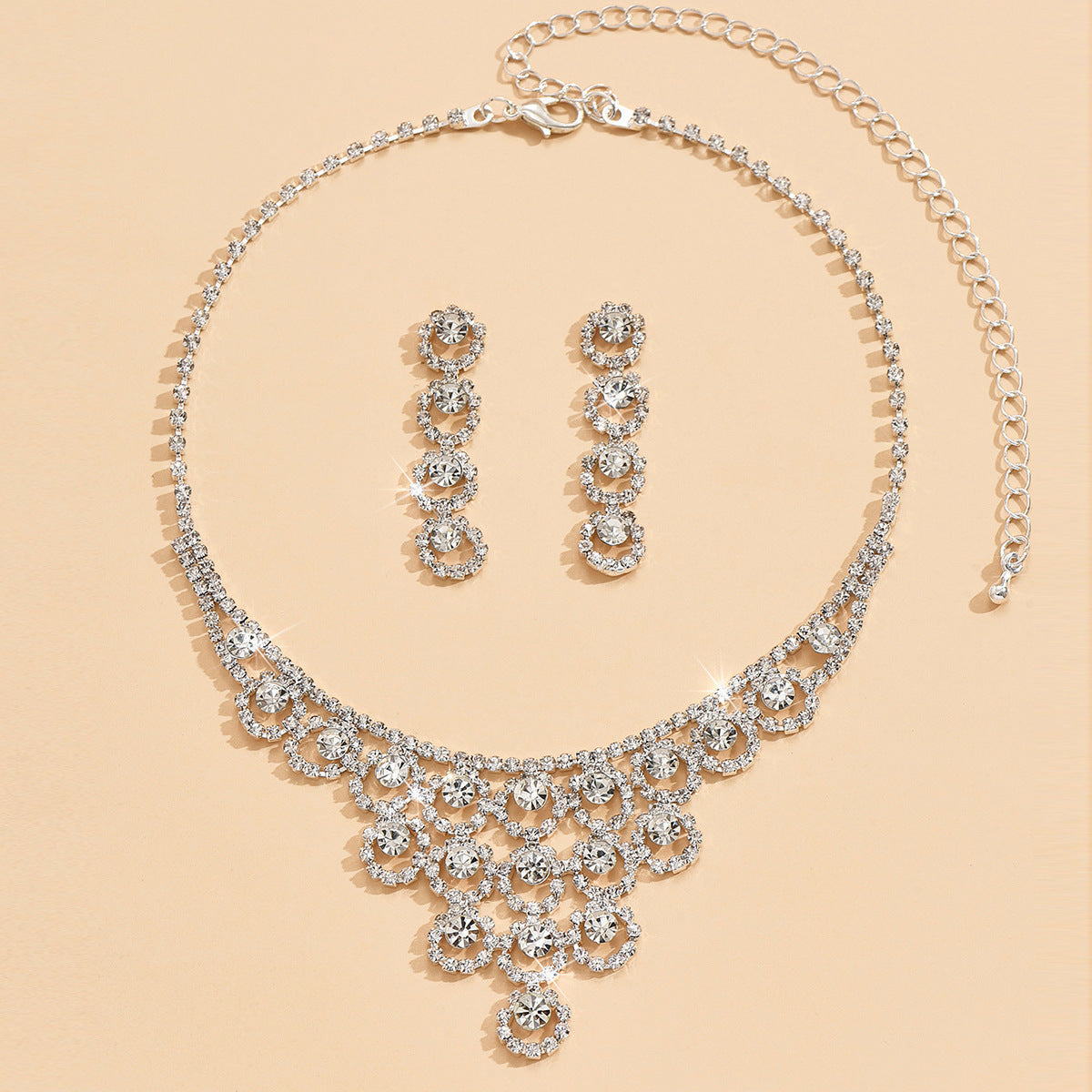 Ensemble collier et boucles d'oreilles en strass pour femme simple