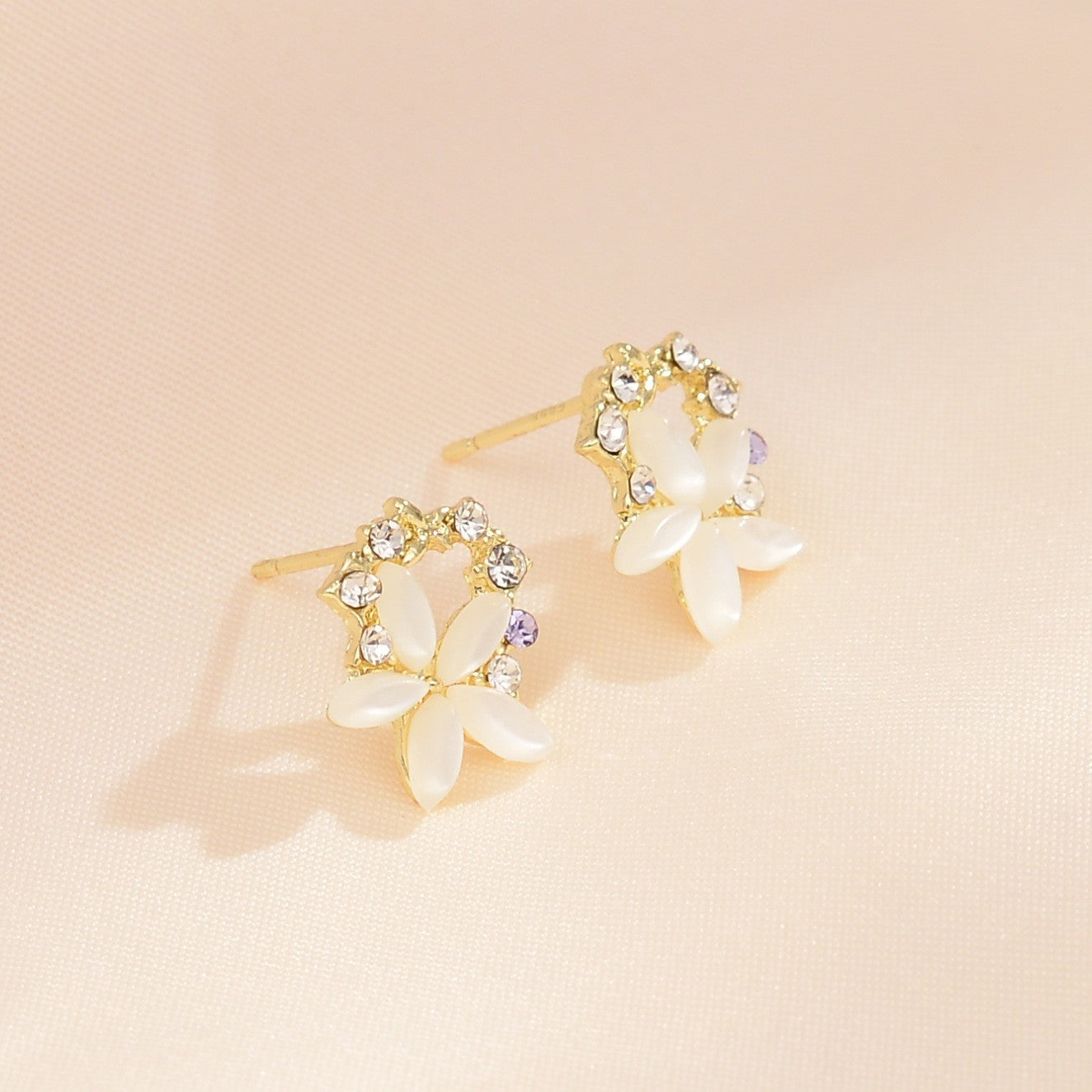 Buy Center Excellence-Girl Heart Zircon Flower Earrings Female Japanese Korean Sweet Fashion Cat Eye Stone Earrings Exquisite Small And Versatile Earrings Gold