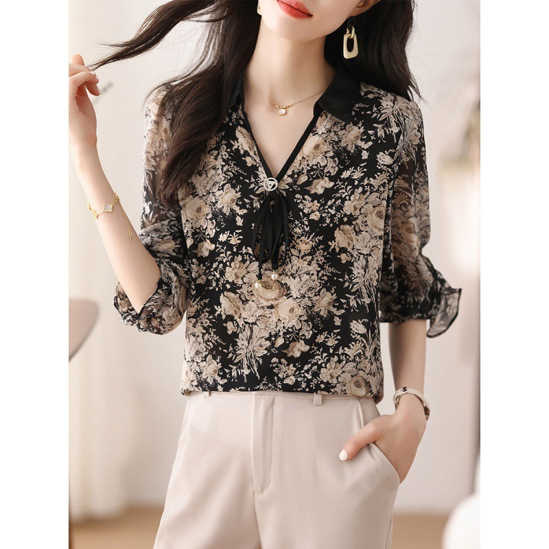 Middle-aged Mother Floral Shirt Top