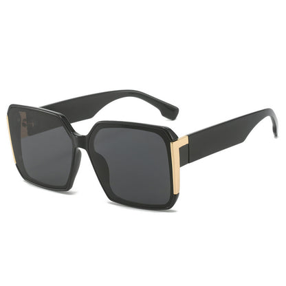 Retro Fashion Outdoor Box Luxury Sunglasses Black Frame Gray Piece