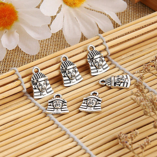 New Retro Alloy Butterfly Hollow Lucky Tree And Other Multi-element Carving Pattern Small Pendant