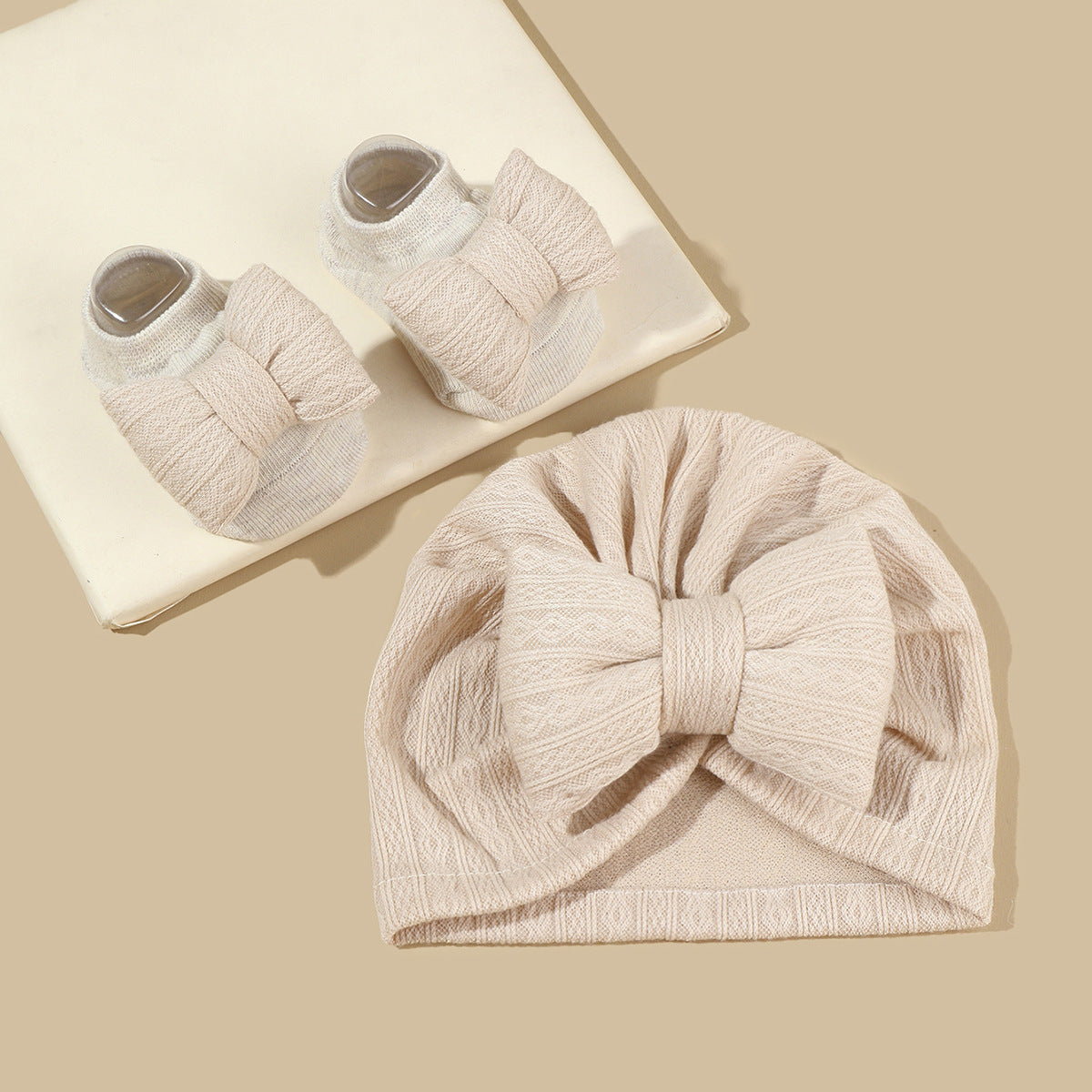 Fresh on the Scene at Buy Center: Tam-o'-shanter And Socks Suit Infant Knitted Big Bow Khaki