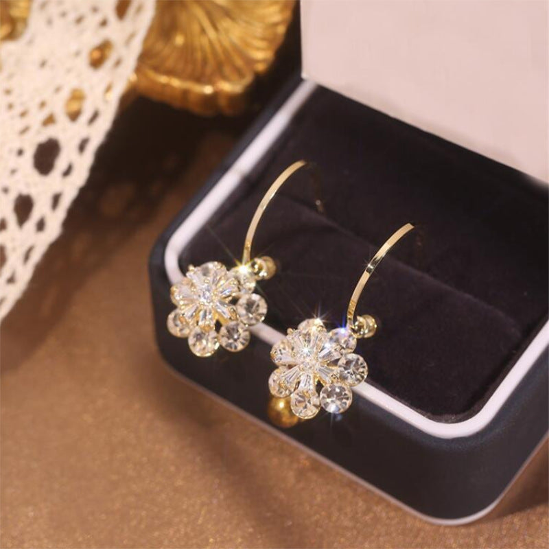 New Flower Short Earrings Sweet Fashion Buy Center