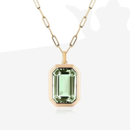 Bijoux en chaîne avec pendentif en zircon