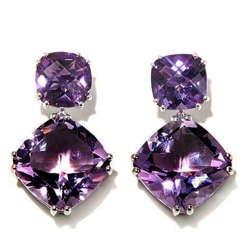 Boucles d'oreilles élégantes et mystérieuses en zircon violet carré