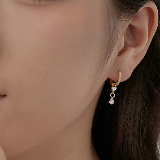 Now Available at Buy Center: Silver S925 White Round Zirconium Water Drop Pear-shaped Connection Inlaid Exquisite Ear Ring Design Compact