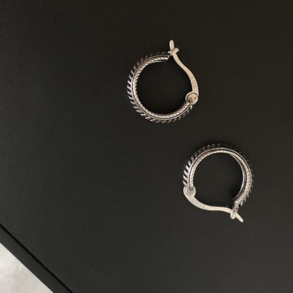 Fresh Arrivals at Buy Center: Niche Vintage Earrings Female Twist Simple