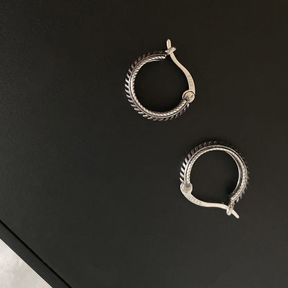 Fresh Arrivals at Buy Center: Niche Vintage Earrings Female Twist Simple EH2684