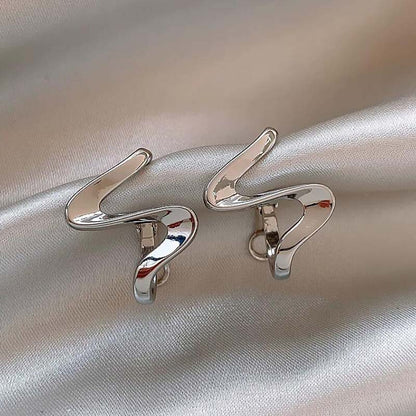 Trending Now at Buy Center: European And American Geometric Metal 925 Silver Pin Earrings Advanced Silver