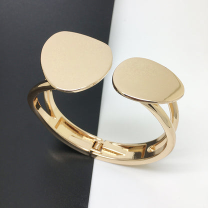 Trending Now at Buy Center: Bracelet Fashionable Asymmetric Alloy Spring Gold