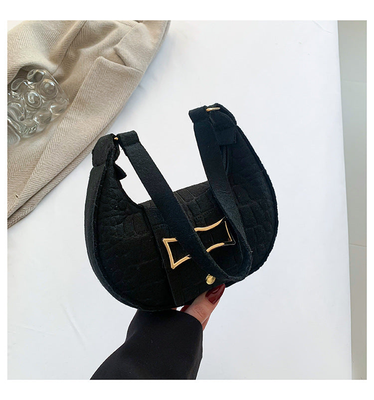 New Felt Shoulder Underarm Bag Fashion Simple Saddle Bag Black