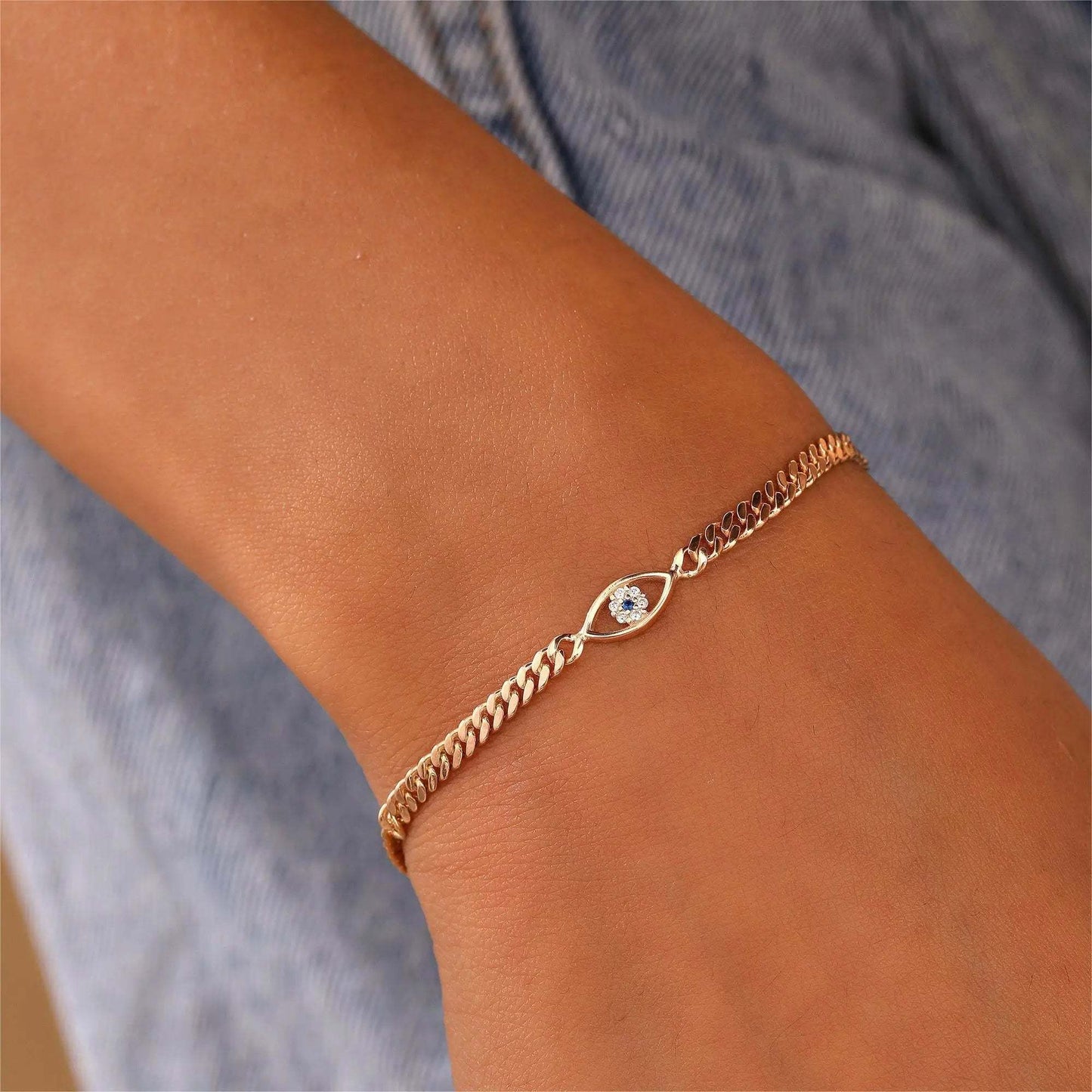 Buy Center Hot Pick-Light Luxury Alloy Bracelet Ornament