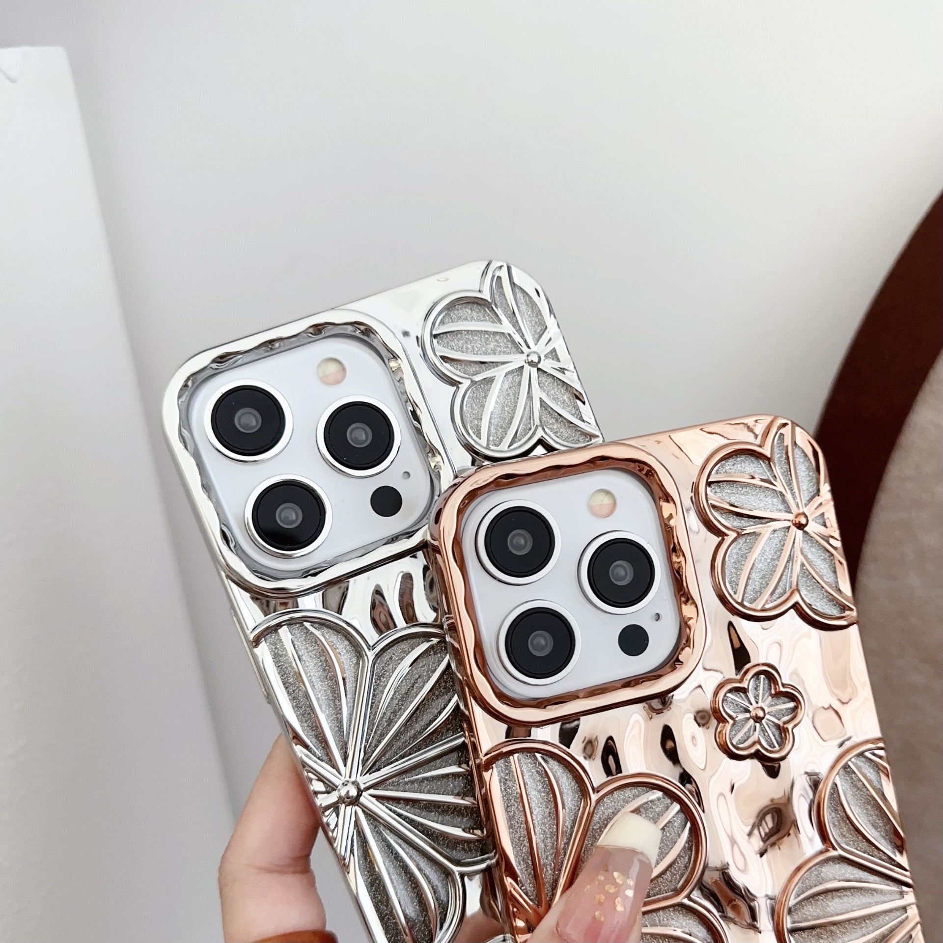 Buy Center Trend-Electroplating Pleated Flower I Phone Case