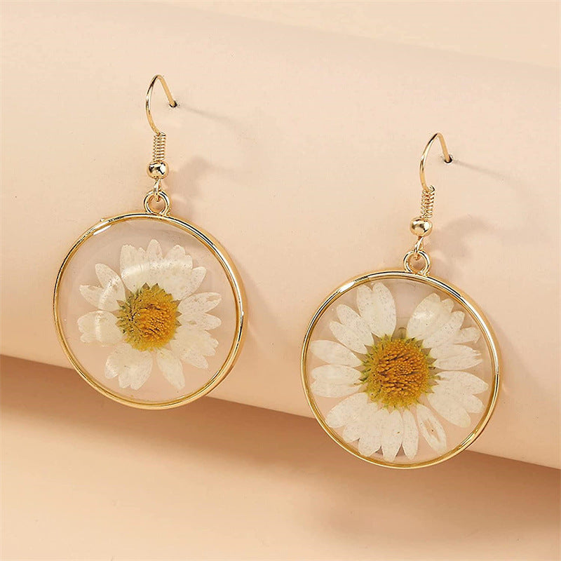 Buy Center Top Rated-Bohemia Gave Her Eternal Flower Earrings A pair of singlelayer daisies