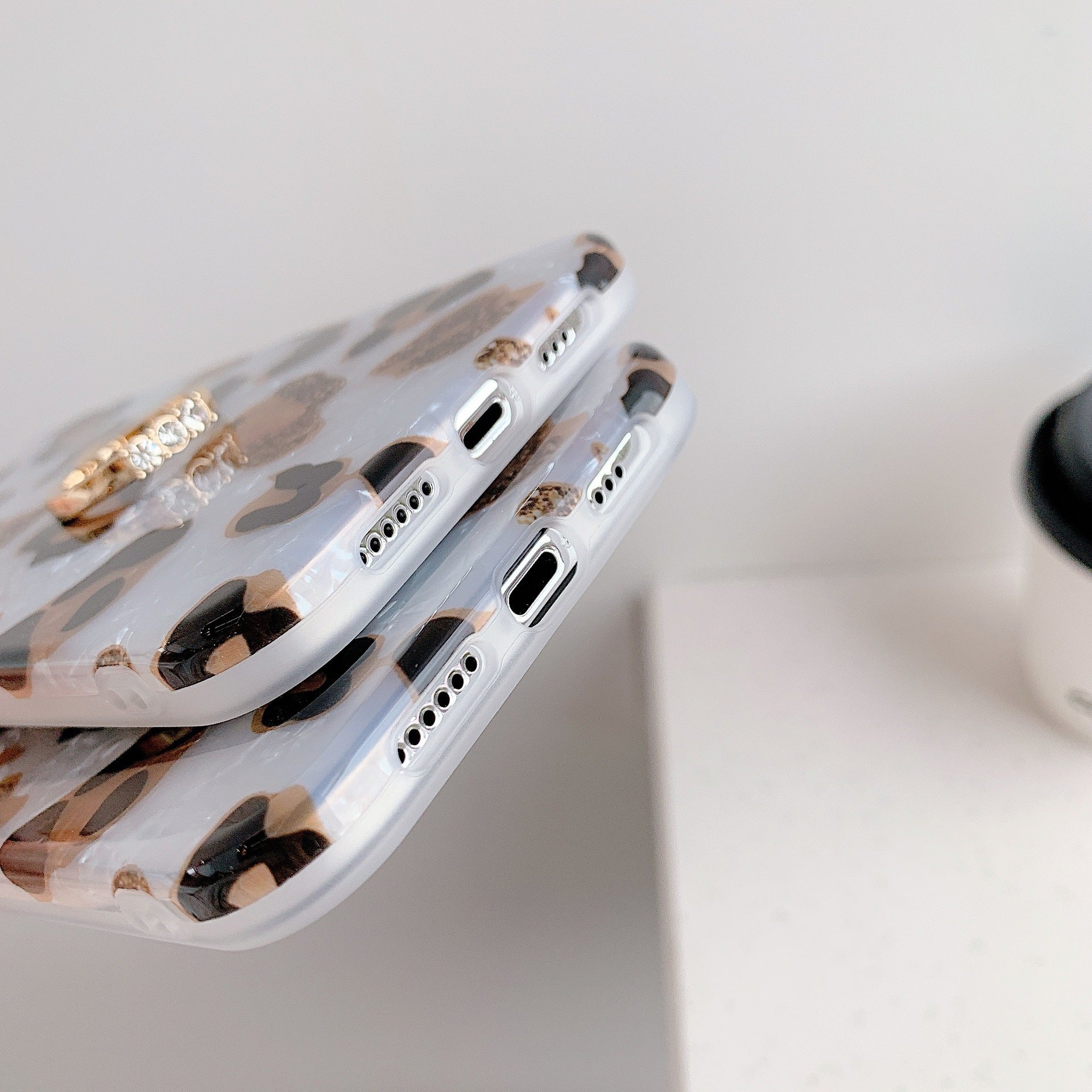 Fresh on the Scene at Buy Center: Leopard Print Shell Pattern Drop-resistant Phone Case