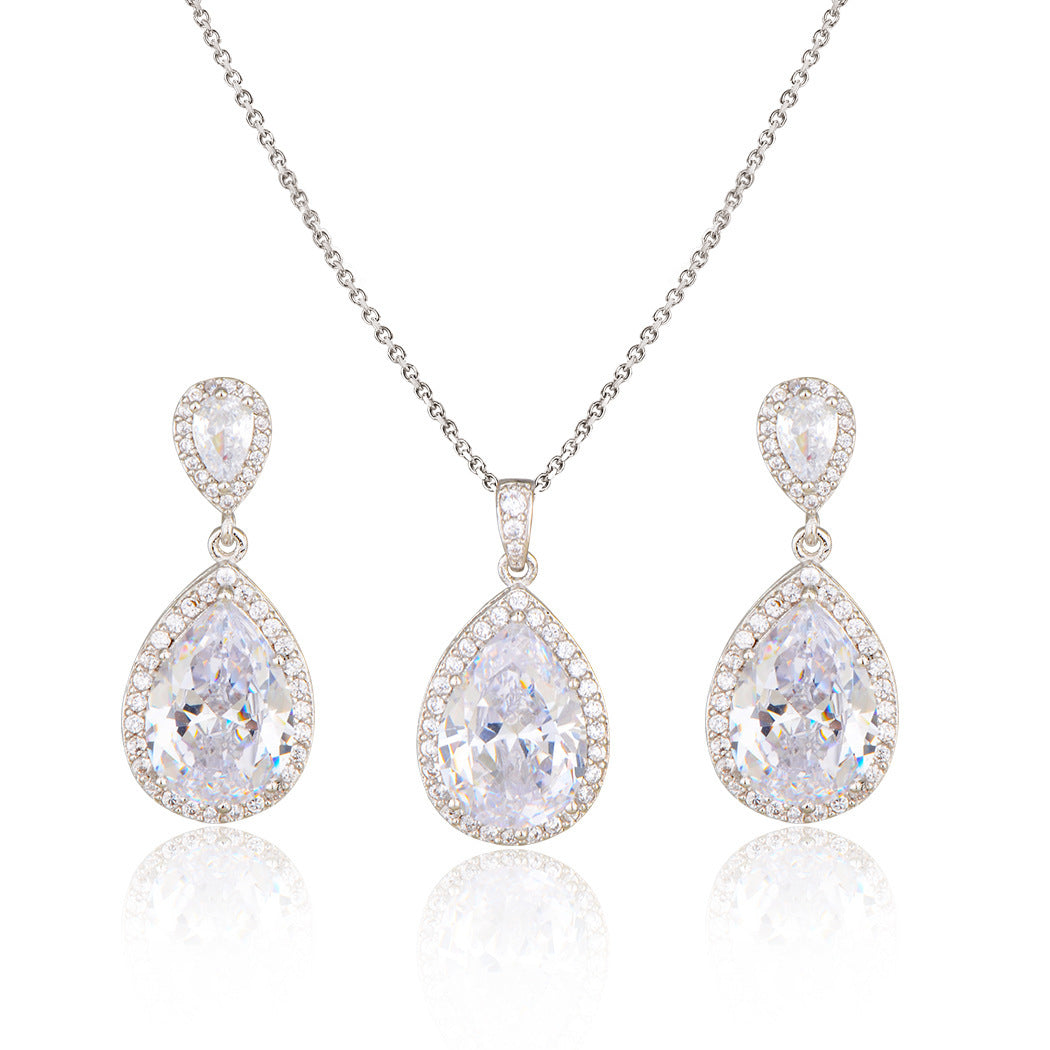 Collier en forme de goutte d'eau en zircon brillant et grand pour les oreilles, bijoux de mariage simples et gracieux