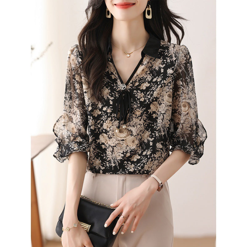 Middle-aged Mother Floral Shirt Top