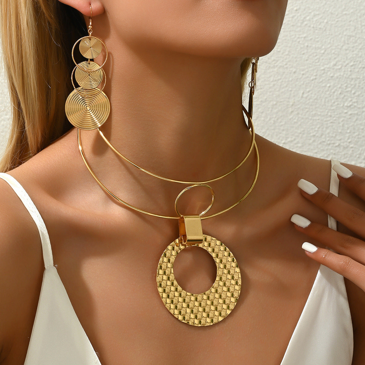 Buy Center Handpicked- Geometric Niche Design Necklace Eardrops Simplicity And Exaggeration