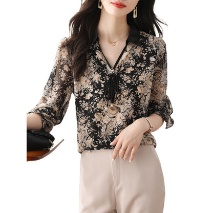 Middle-aged Mother Floral Shirt Top