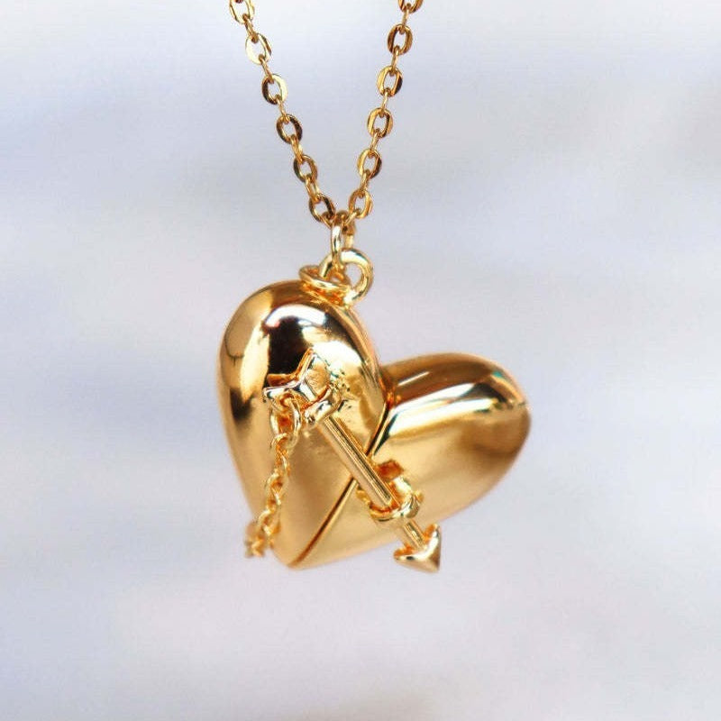 Natural Shell Love Heart Commemorative Photo Box Pendant Necklace