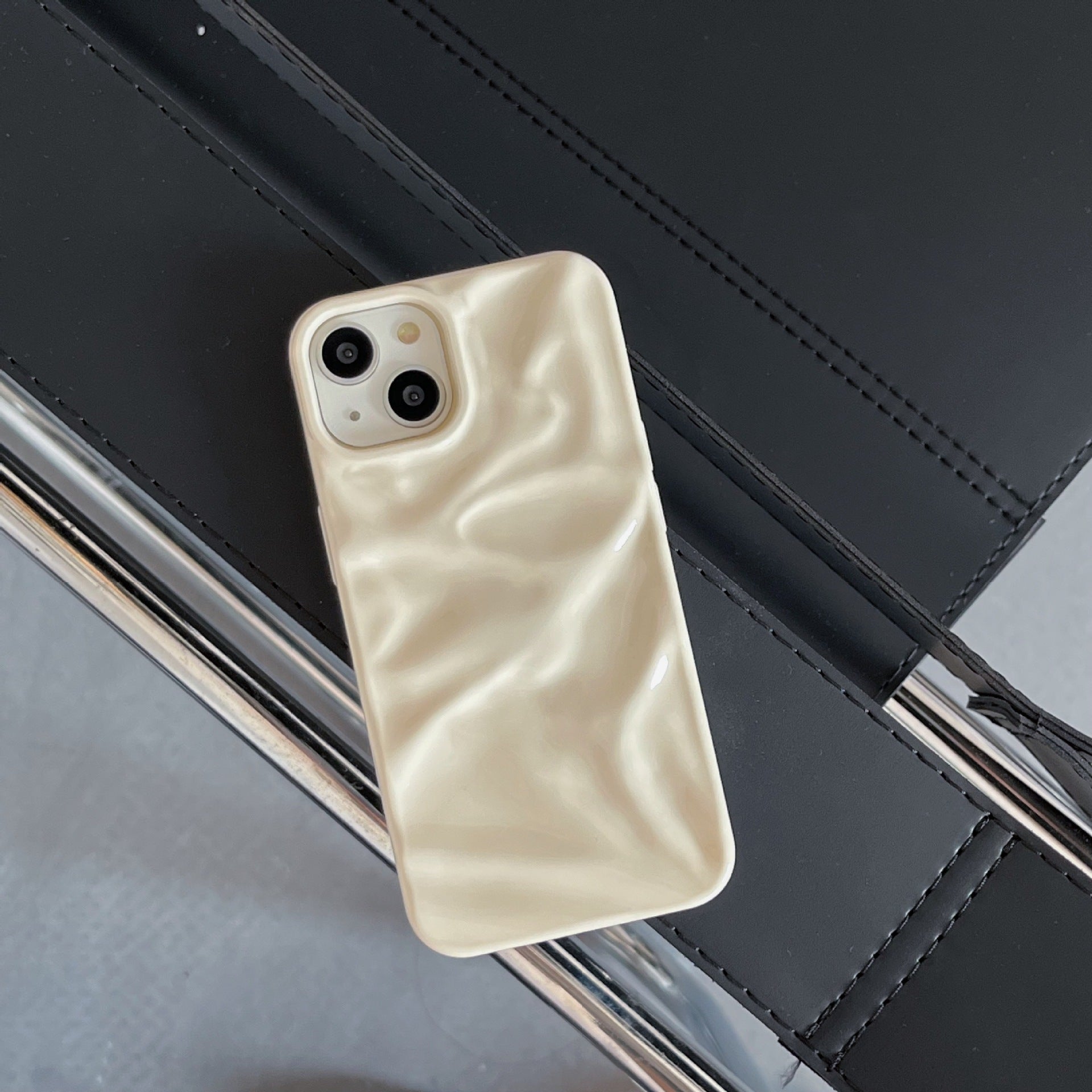 Electroplating Three-dimensional Wrinkled Phone Case Buy Center