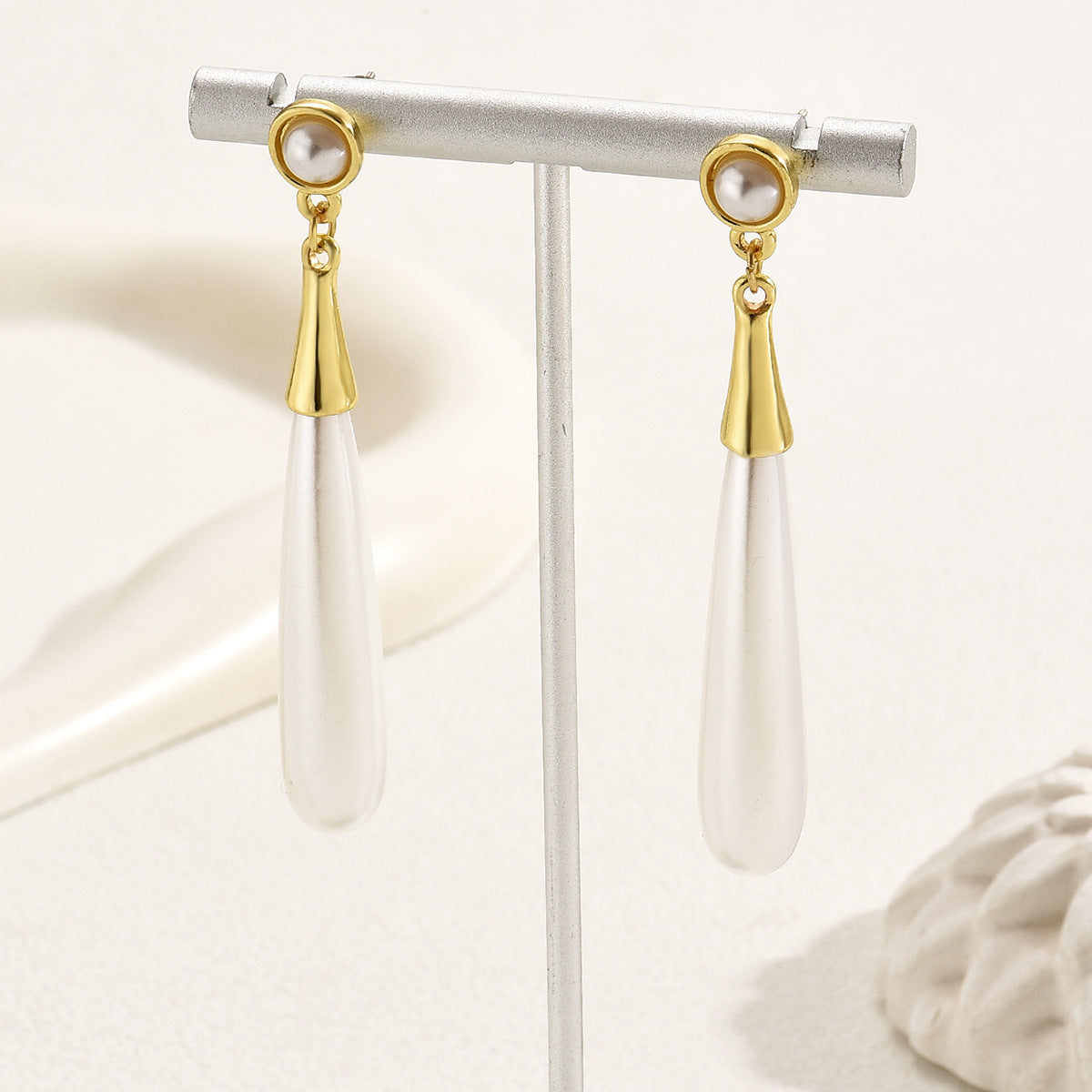 Buy Center Handpicked- Pearl Earrings Drop-shaped Long Earrings Niche