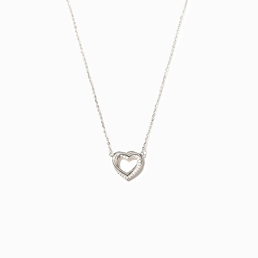 Collar de corazón hueco doble superpuesto de plata esterlina S925 para mujer